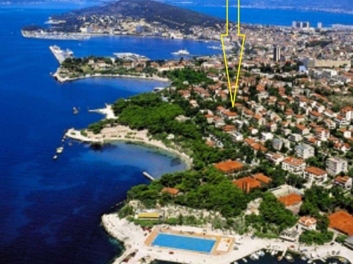 Holiday Home Aspalathos - With Free Parking, Near The Beach, A Few Minutes' Walking Distance To The Unesco Palace Сплит Экстерьер фото